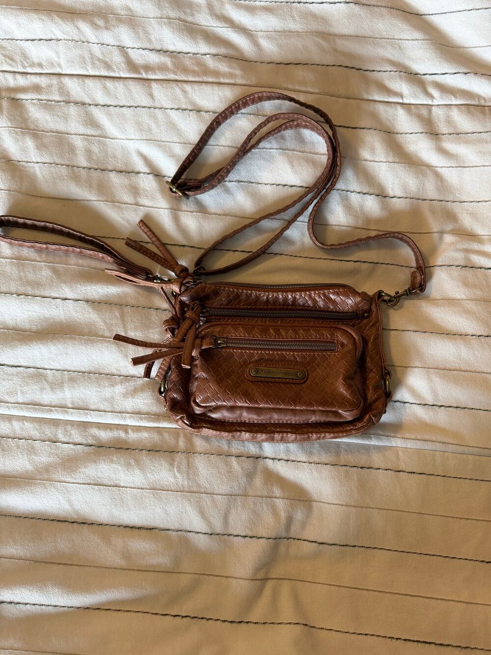 Stone Mountain | Brown Woven Leather Crossbody Purse